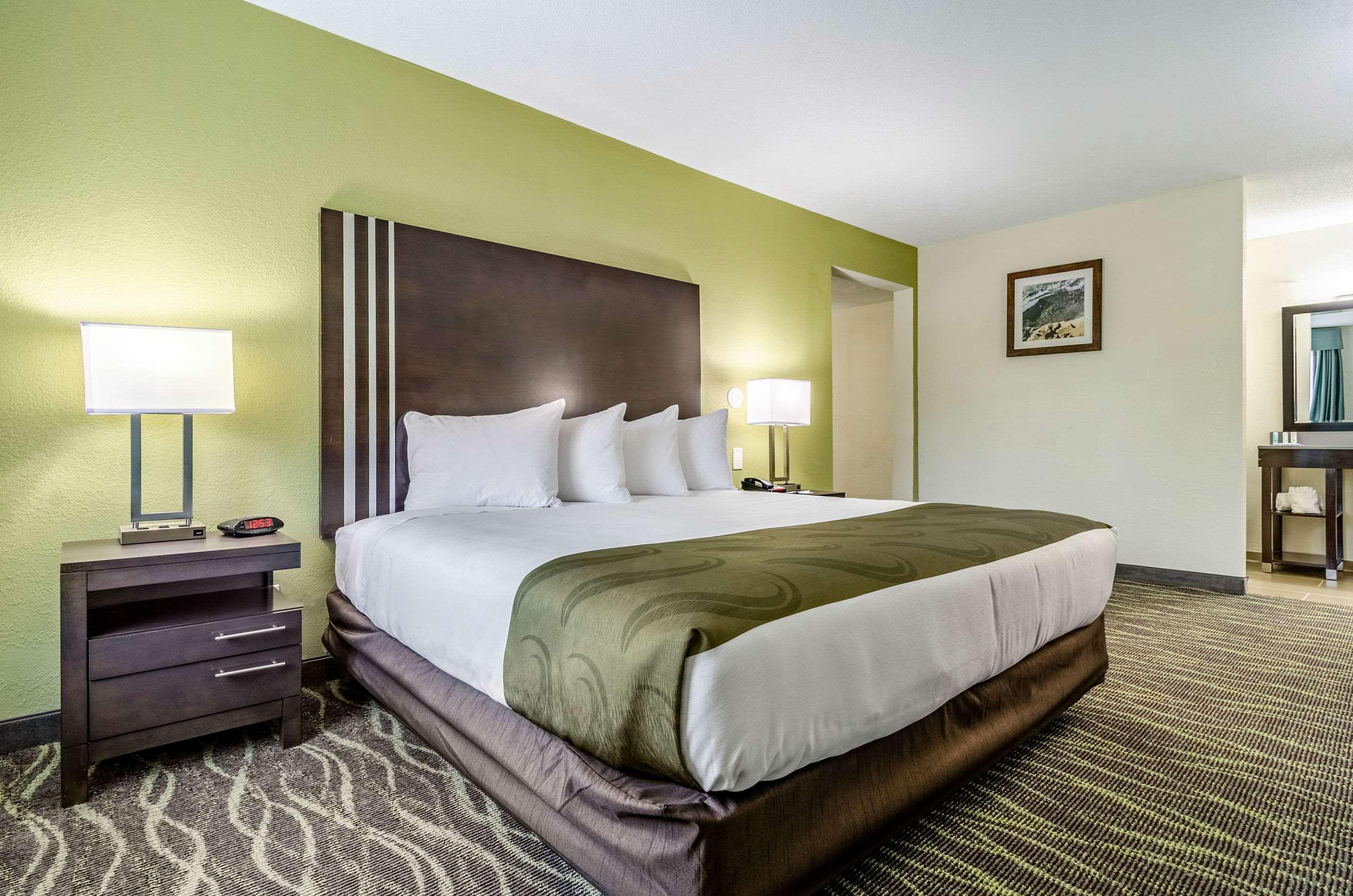 Quality Inn & Suites Creedmor - Butner Creedmoor Luaran gambar