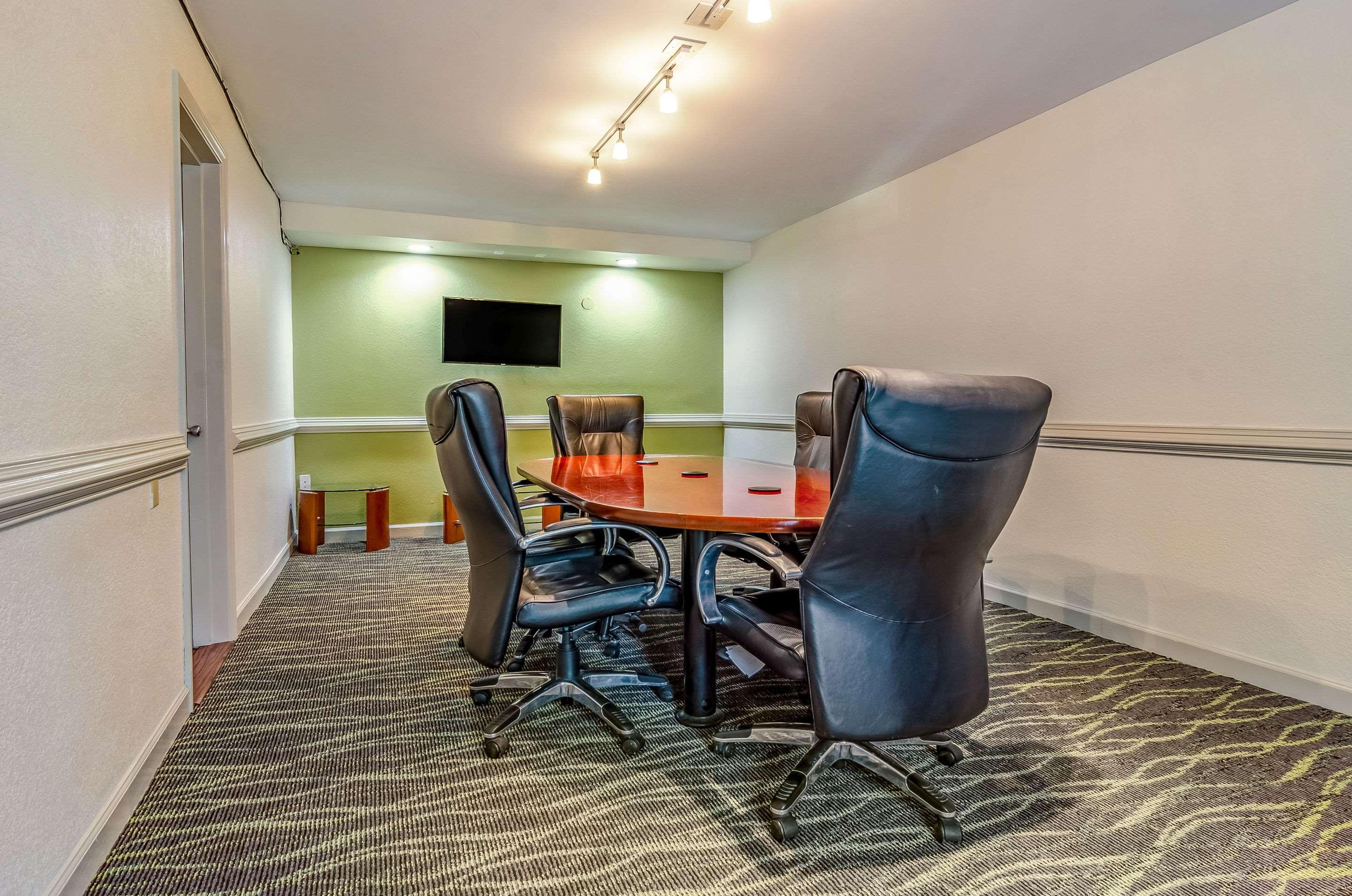 Quality Inn & Suites Creedmor - Butner Creedmoor Luaran gambar